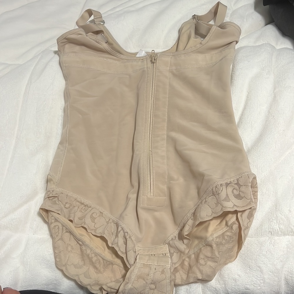 Shapewear - Picture 3 of 3